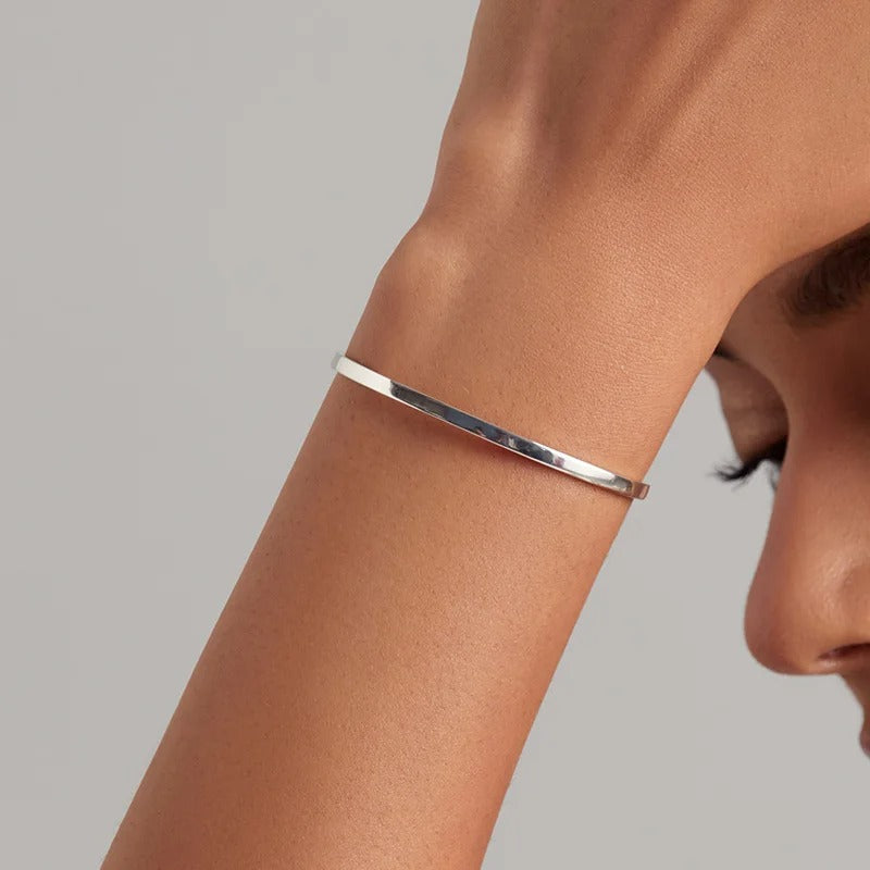 Engrave Courage Bangle Nothing is impossible Fashion 