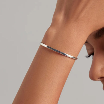 Engrave Courage Bangle Nothing is impossible Fashion 